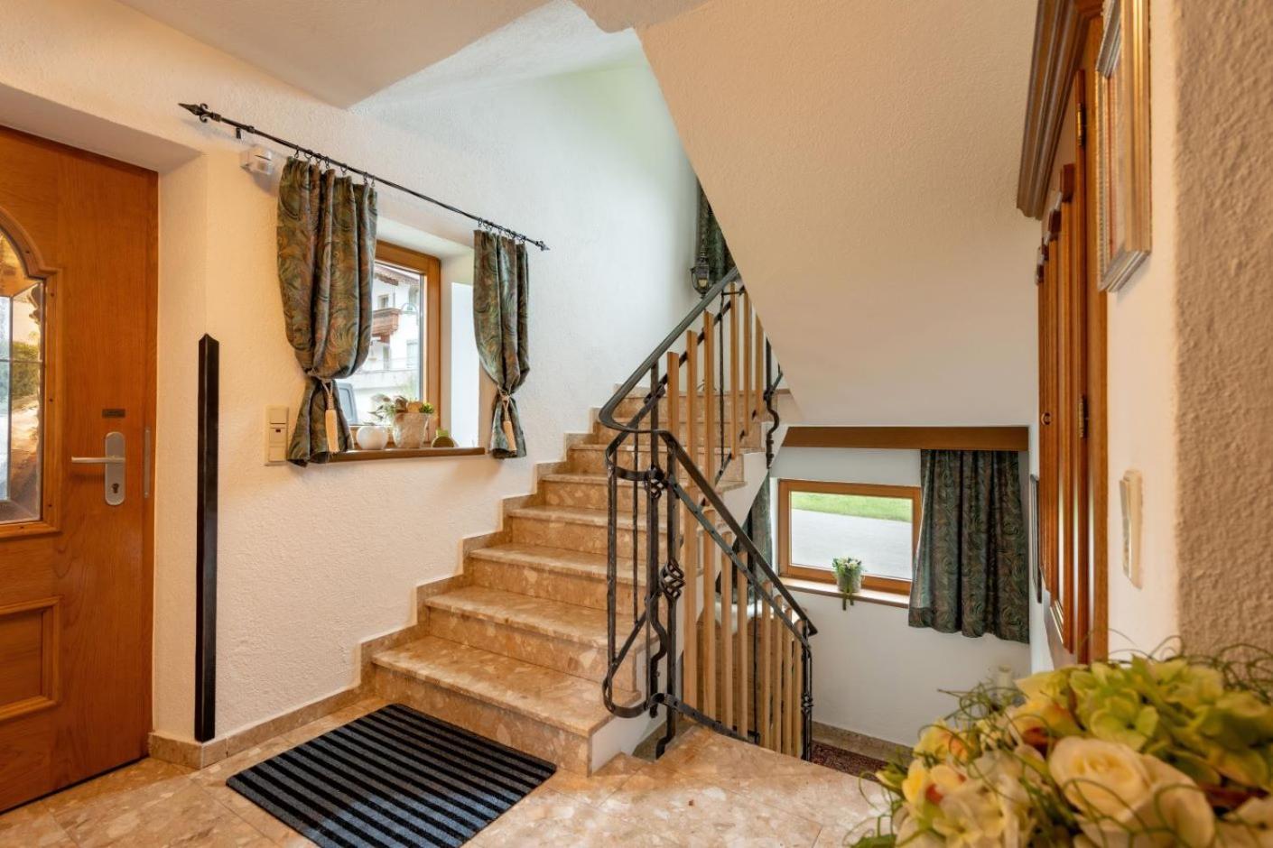 Haus Schroll Apartment Ried im Zillertal Exterior photo