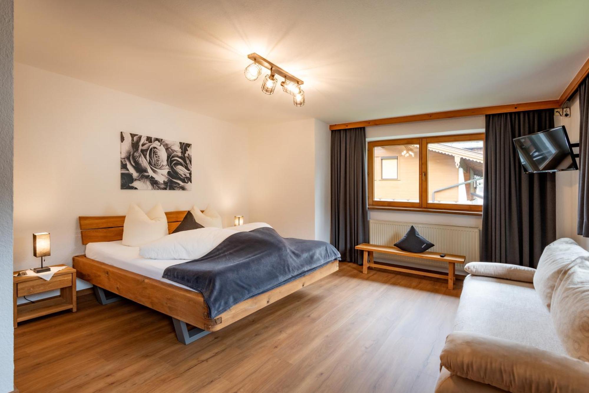 Haus Schroll Apartment Ried im Zillertal Exterior photo